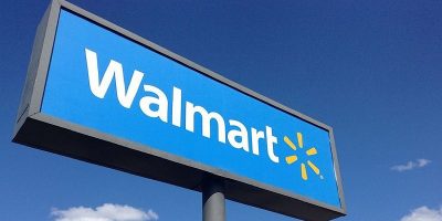 Walmart Using Machines and Robots to Unload Trucks and Clean Floors