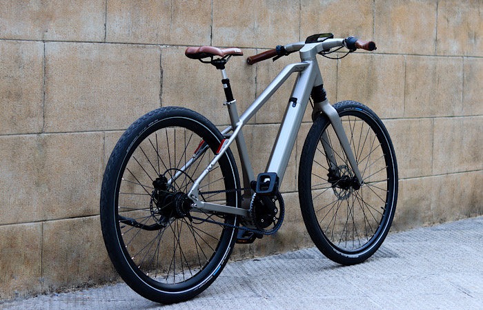 News Calamus One E Bike Parked