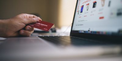 Iot Trends Disrupt Ecommerce Featured