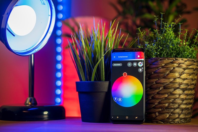 Choose Right Smart Home Bulbs Phoneapp