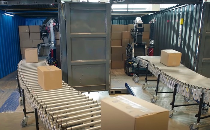 Stretch Warehouse Robot Conveyor