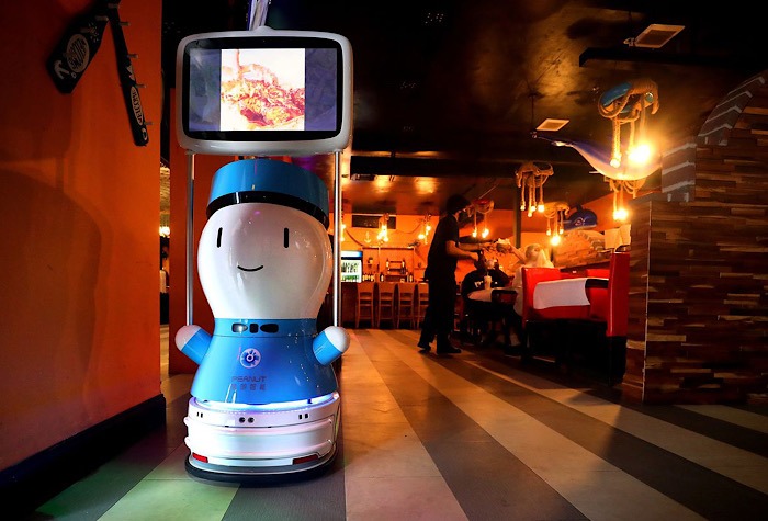 Restaurant Robots Peanut