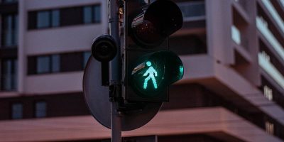 Smart Traffic Lights to Allow Slower Pedestrians More Time