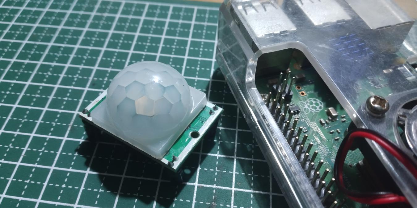 Raspberry Pi And Hc Sr105 Motion Sensor Feature Image