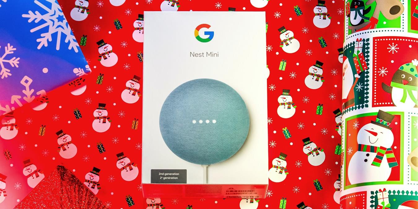 Featured Image of Google Nest Mini Stuck Two Four Lights