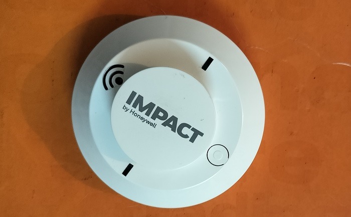 What wireless smoke detectors look like. 